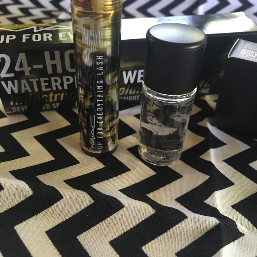MAC 24hr Waterproof Mascara & Cleanse Oil - Picture 7 of 8
